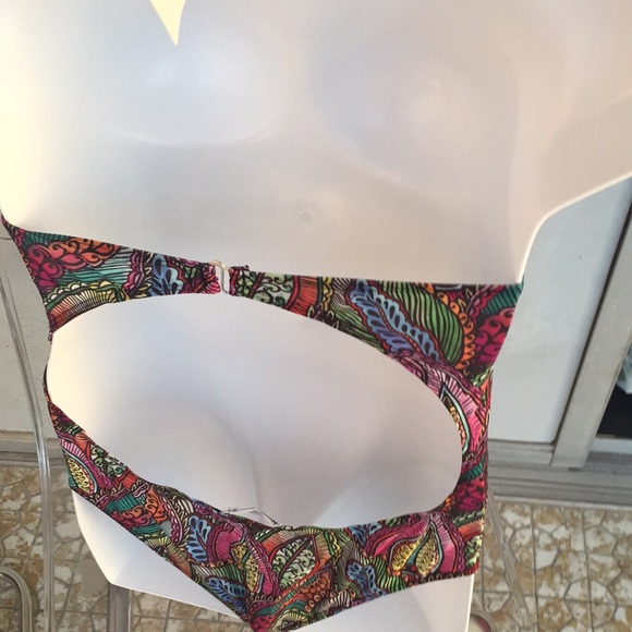 Sexy Palm Leaf Boho Cutout Plus Size Swimsuit - Picture 5 of 7